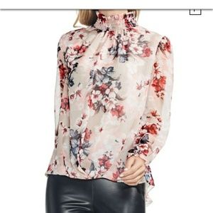 Vince Camuto spring floral top - Small
